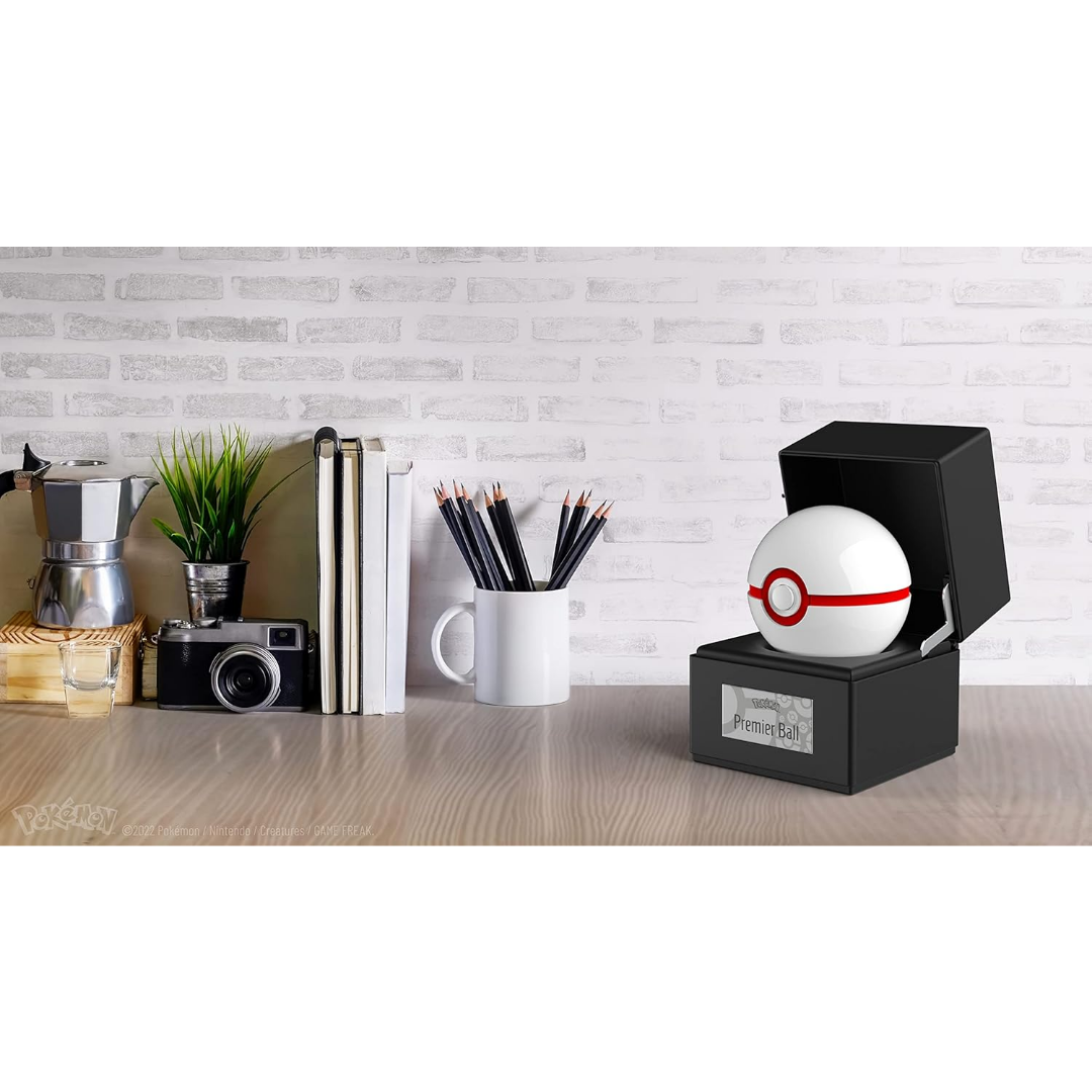 The Wand Company | Pok�mon - Premier Ball | Replica